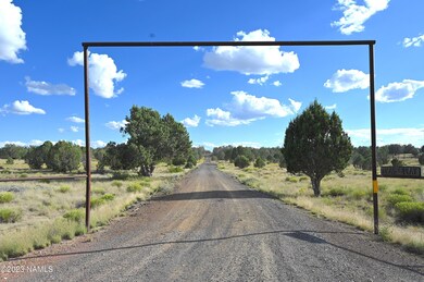 entry to Ivas Way