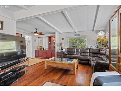 98785 Sitkum Ln, Myrtle Point, OR 97458 - photo 6