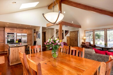 17 Yellow Pine Lane-8