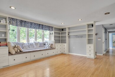 10 Sandy Ridge Cir, Sharon, MA 02067 - photo 3