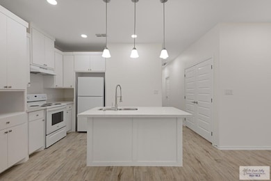 2325 N Valley Cir unit A, La Feria, TX 78559 - photo 3