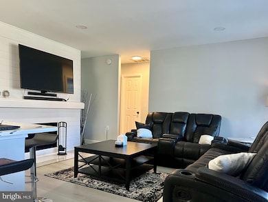 10528 Cross Fox Ln unit F2, Columbia, MD 21044 - photo 4