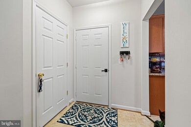 23580 F D R Blvd unit 201, California, MD 20619 - photo 4