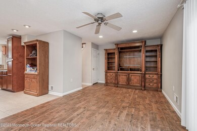 87 Whispering Oaks Way unit 87, Jackson, NJ 08527 - photo 5