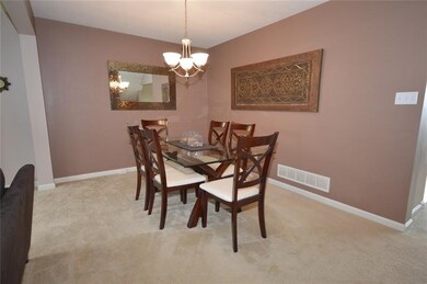 Dining room - 12' x 10' - Enjoy your gatherings he