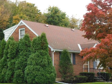 4233 Roosevelt St, Whitehall, PA 18052 - photo 3