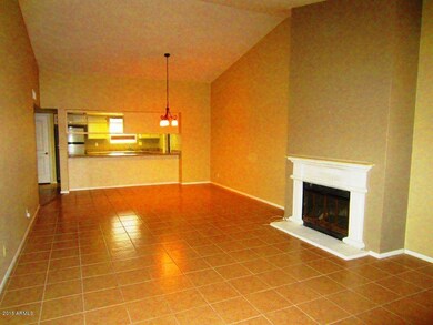 2929 E Broadway Rd 32 006