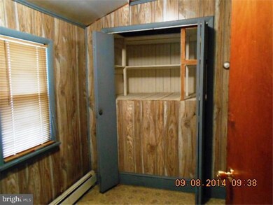 520 W Laughead Ave, Upper Chichester, PA 19061 - photo 6