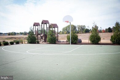 837 Pencoast Dr, Purcellville, VA 20132 - photo 4