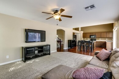 Linda-062