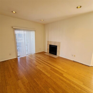 2002 N Fitzhugh Ave unit 10, Dallas, TX 75204 - photo 6