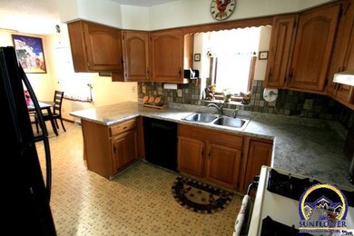 7431 SW 21st St, Topeka, KS 66615 - photo 4