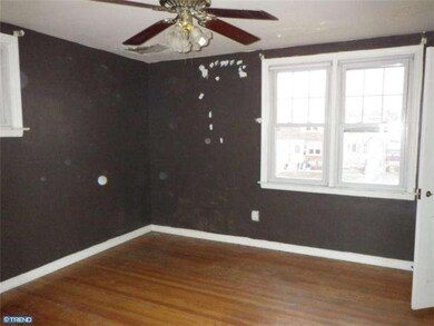 722 Oakwood Dr, Glenolden, PA 19036 - photo 5