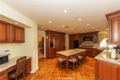 8790 Los Coyotes Dr, Buena Park, CA 90621 - photo 7