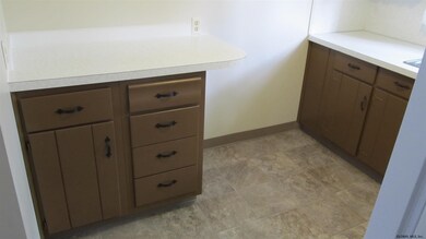 313 Perry St unit 2nd floor, Schenectady, NY 12306 - photo 2