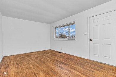 502 E Campbell St, Edinburgh, IN 46124 - photo 4