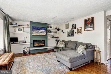 9226 Pirates Cove, Columbia, MD 21046 - photo 4