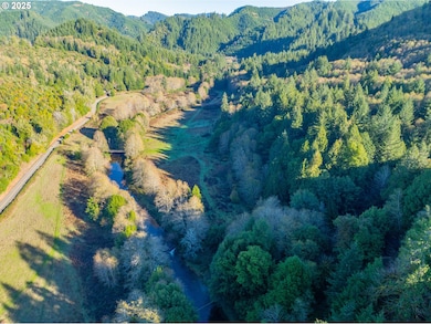 61565 Fairview Rd, Coquille, OR 97423 - photo 6