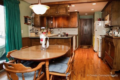 Kitchen & Dining Area v2