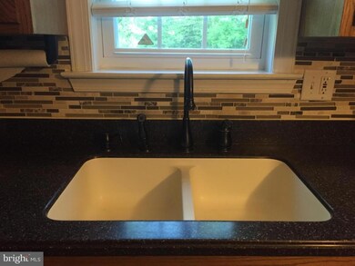 1522 Abbas Ave, Lancaster, PA 17602 - photo 6