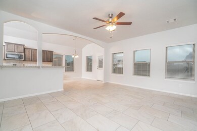 394 Lake Line Dr, Alvin, TX 77511 - photo 5