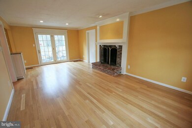 2352 Mallory Ct, Falls Church, VA 22043 - photo 7