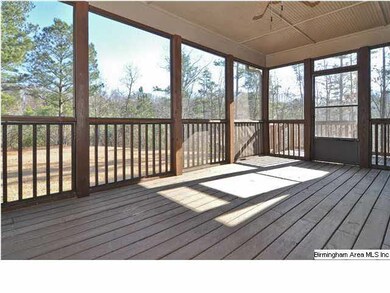 Large screened in deck off the back...so peaceful!