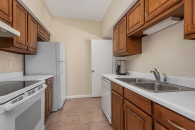 2400 N Braeswood Blvd unit 220, Houston, TX 77030 - photo 4