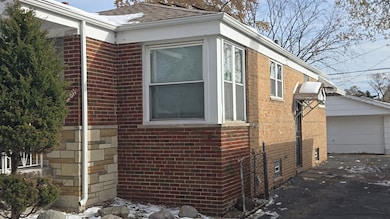 12811 S Elizabeth St, Calumet Park, IL 60827 - photo 3