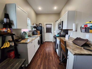 Gas stove