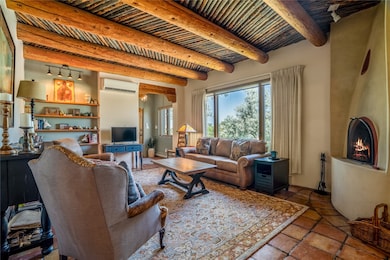 1387 Camino Corto, Santa Fe, NM 87501 - photo 4