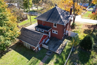 3771 Edison St NW, Uniontown, OH 44685 - photo 4