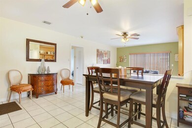 DINING/LIVING ROOM