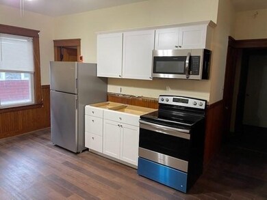 19 N Woodford St unit 3, Worcester, MA 01604 - photo 4