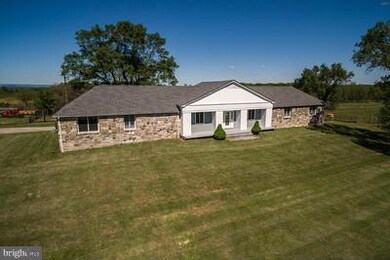 474 Bedrock Ln, Berryville, VA 22611 - photo 2