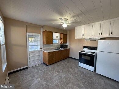 214 N Reading Ave, Boyertown, PA 19512 - photo 5