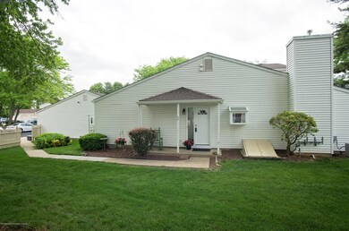 48 Greenwood Dr, Freehold, NJ 07728 - photo 2