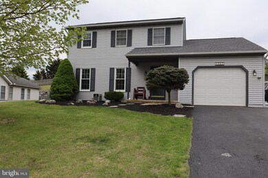 321 Homestead Ave, Bernville, PA 19506 - photo 2