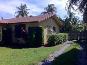 2889 Somerset Rd, Lake Worth, FL 33462 - photo 2