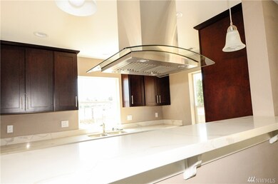 14410 34th Ln S, Tukwila, WA 98168 - photo 5