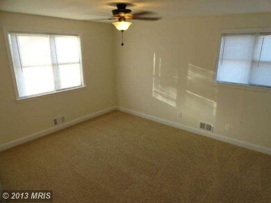 1217 Halstead Rd, Parkville, MD 21234 - photo 6