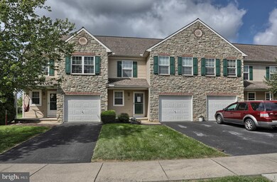 45 N Village Cir, Palmyra, PA 17078 - photo 2