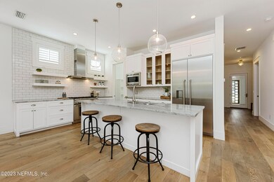 Kitchen Eating Space