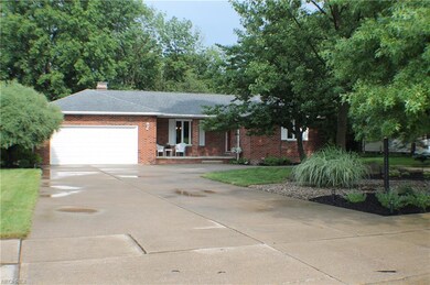 13811 Rustic Dr, North Royalton, OH 44133 - photo 2