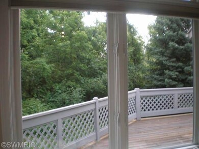 2479 Highridge Ln SE unit 12, Grand Rapids, MI 49546 - photo 4