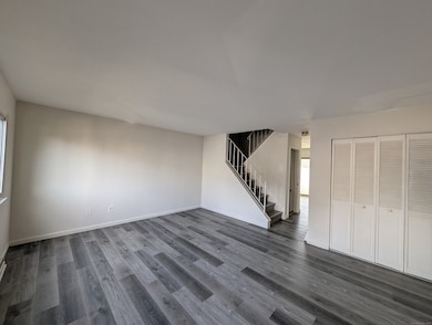 166 Shagbark Dr unit 166, Derby, CT 06418 - photo 2