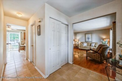 26KentuckyDrive_foyarview