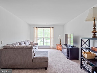 11803 Bignonia Ct, Laurel, MD 20708 - photo 3