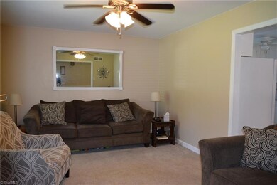 2313 Burnette Dr, Greensboro, NC 27406 - photo 4