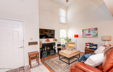 656 Cobblestone Square (10)